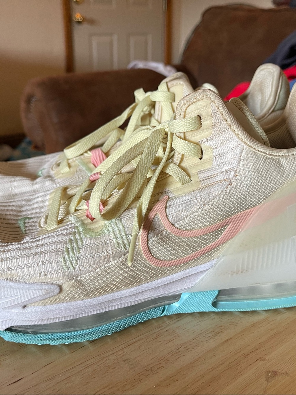 Nike LeBron Witness 6 CZ4052-103 Men's US 11 Shoes Coconut Milk Easter Sneakers